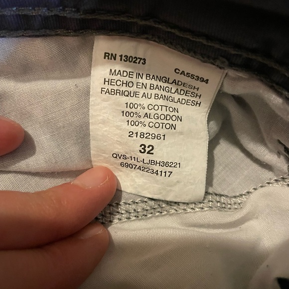 Mens navy blue cargo shorts size 32 - Picture 3 of 3